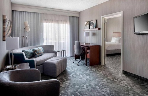 Stoughton Hotel | Stoughton Inn