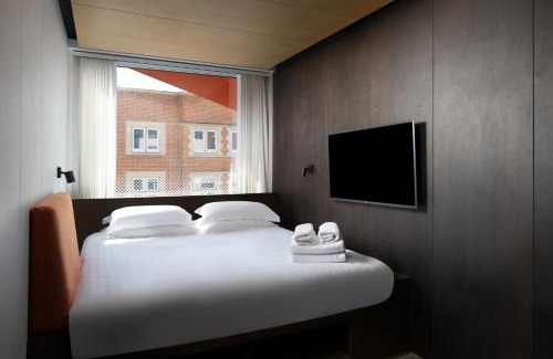 Bishop's Hotel | Child-Friendly StowAway Waterloo - Rated 7.8/10 by Guests