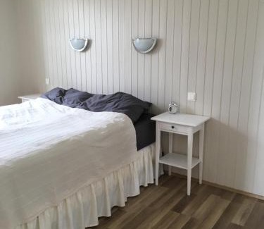 Sveitarfelagid Olfus House | Unforgettable Stay at Strýta Guesthouse with Hot Tub & Kitchen