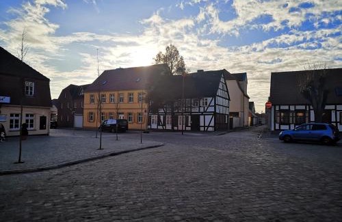 Tangermuende Apartment | Family-Friendly Stay at Strada Giardino Tangermünde