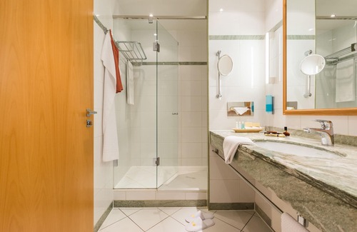 Warnemuende Hotel | Relax at Strand-Hotel Hübner: 4-Star Bliss Awaits