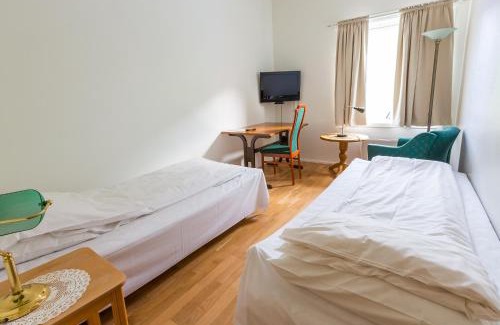 Vesteralen Hotel | Pet-Friendly Comfort at Strand Hotell Sortland for Families