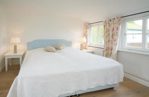 Falshoft Apartment | Oceanfront Strandhaus Falshöft 3 - Perfect Family Retreat