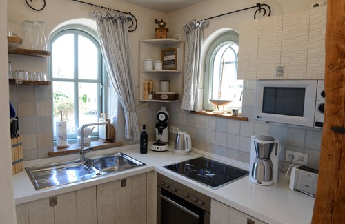 Fehmarnsund Condo | Oceanfront Strandhaus-Fehmarn with Captivating Sea Views