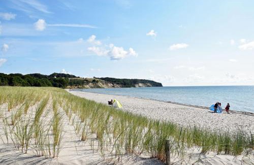Gohren Apartment | Discover Strandhaus Goehren - Pet Friendly & Highly Rated
