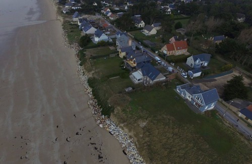 Denneville House | Beachfront Bliss at Strandhaus Lecluze - Guest Rated 10/10
