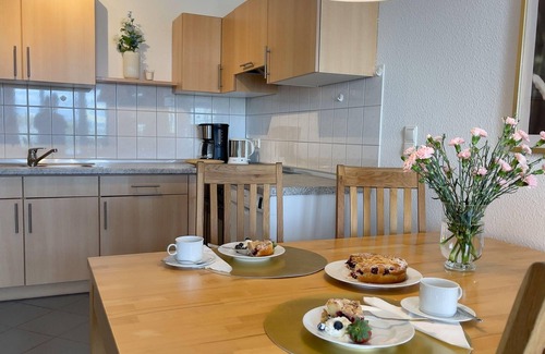 Sahlenburg Apartment | Oceanfront Strandhaus Nordseebrandung: Pet-Friendly Retreat