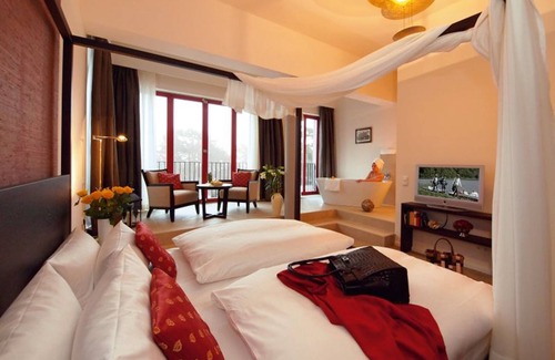 Seebad Heringsdorf Hotel | Relax at Strandhotel Heringsdorf: Spa, Pool & Family Friendly