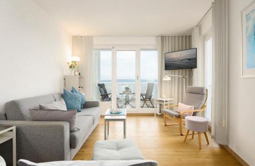 Laboe Apartment | Oceanfront Strandhotel 27: Family-Friendly Beach Escape