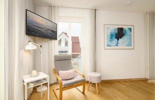 Laboe Apartment | Oceanfront Strandhotel 27: Family-Friendly Beach Escape