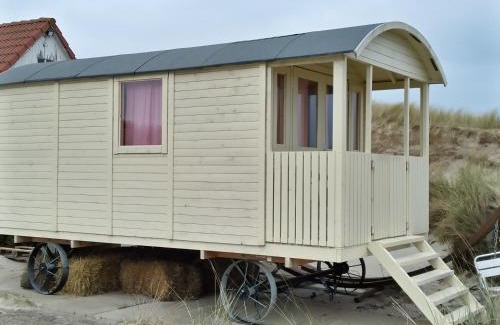 Municipality of Terschelling Hotel | Oceanfront Strandhotel Terschelling B&B with Breakfast