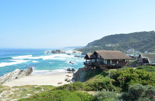 Eersterivierstrand House | Beachfront Strandhuis: Family-Friendly Retreat with Ocean Views
