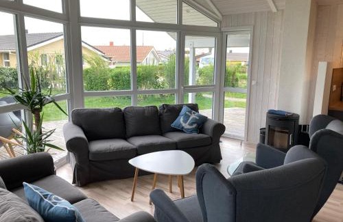 Lensterstrand House | Oceanfront Retreat at Strandhus - Haus 37: Guest Rated 8.6