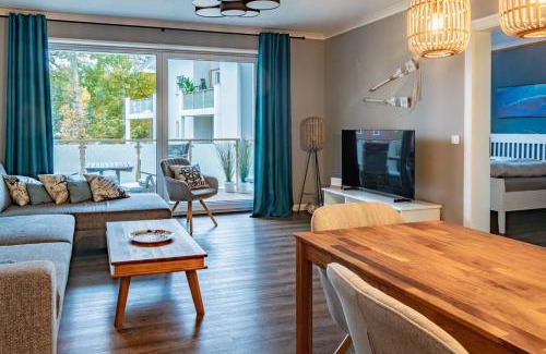 Markgrafenheide Apartment | Stunning Strandkorb Nr. 7 with Oceanfront Views