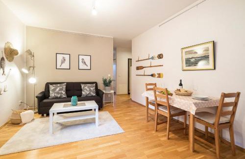 Ostseebad Ahrenshoop Apartment | Explore Strandleben 01 - Georg Grosz: Pet Friendly Retreat