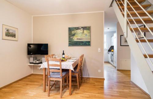 Ostseebad Ahrenshoop Apartment | Family-Friendly Getaway at Strandleben 07 - Max Pechstein