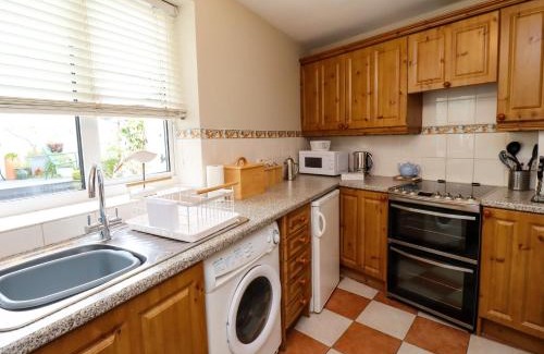 Alnmouth House | Pet-Friendly Strandline: 4-Star Stay with a 9/10 Rating
