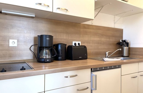 Sahlenburg Apartment | Cozy Oceanfront Apartment Near Wernerwald for 6 Guests
