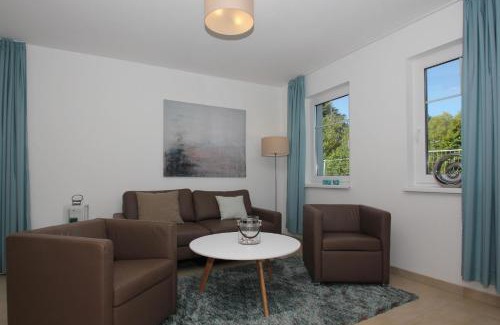 Lobbe Apartment | Cozy Balcony Retreat with Pool Access in Sellin - Rex Rugia