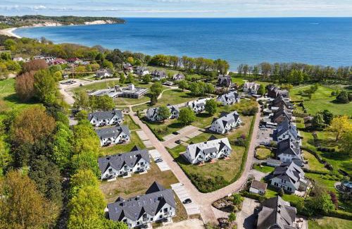 Lobbe Apartment | Seaside Retreat with Balcony & Free AHOI Waterpark Access