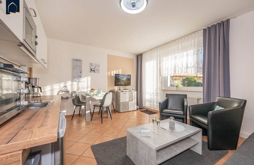 Zempin Apartment | Beachfront Apartment in Bernsteinbad Zempin with WiFi & Pool
