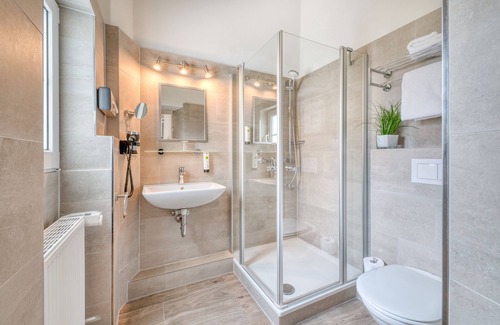 Alt-Travemunde/Ronnau Hotel | Indulge in Relaxation at Strandschlösschen Hotel