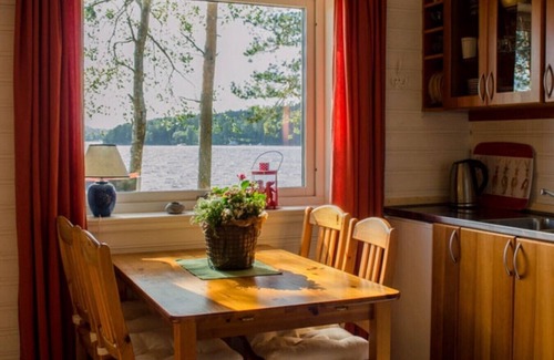 Tamta House | Top-Rated Strandstuga: Cozy Retreat with Ocean View