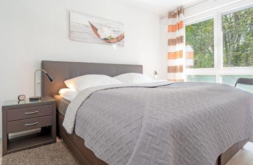 Scharbeutz Apartment | Experience Strandvilla Augustusbad: Pet-Friendly Oasis