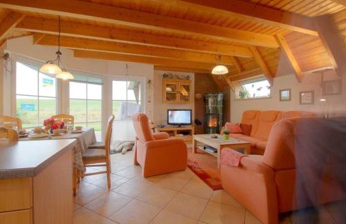 Wremen House | Discover Strandvogt 3 HA19 - Pet & Child Friendly Retreat