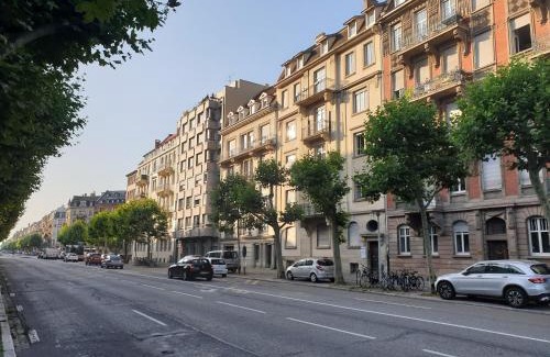 Poincare Apartment | Exceptional Stay at STRASBOURG CENTRE le 85 Near Amenities