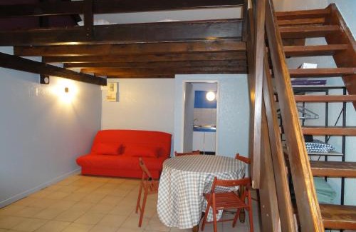 Montagne Verte Apartment | Quiet Strasbourg Studio with Mezzanine - Child Friendly Stay