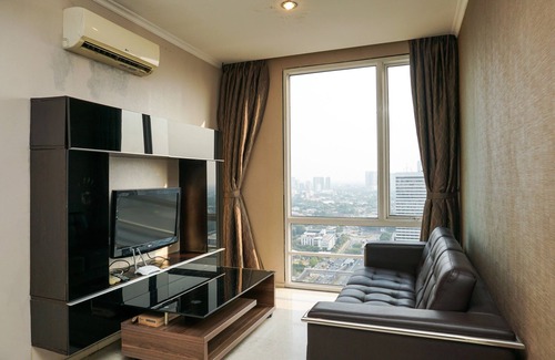 Senayan Apartment | Convenient 3BR Apartment at FX Residence with Pool Access