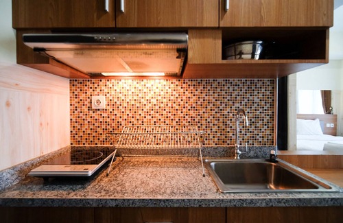Surabaya Apartment | Cozy Studio at Tamasari Papilio Apartment with Pool & Breakfast