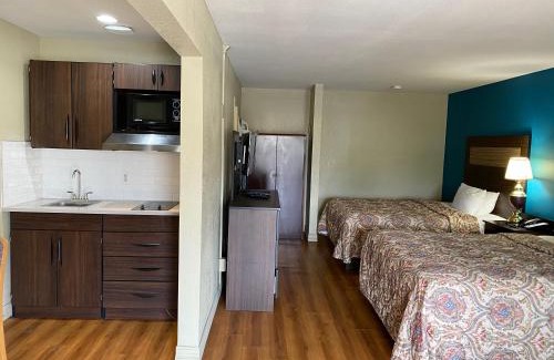 Temple Hotel | Pet-Friendly Stratford House Inn & Suites in Temple