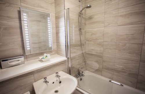 Strathaven Hotel | Discover Comfort at Strathaven Hotel with Family-Friendly Amenities