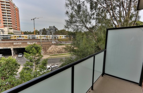 Strathfield Apartment | Delightful Strathfield Executive Accommodation with Family Amenities
