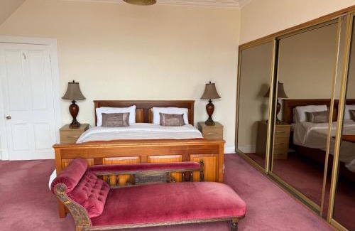 Buckie House | Strathlene House Retreat - 5 Bedrooms