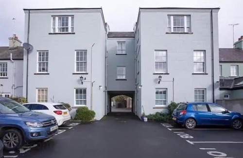 Strangford Apartment | Family-Friendly Strawberry Fields Apartment Awaits You