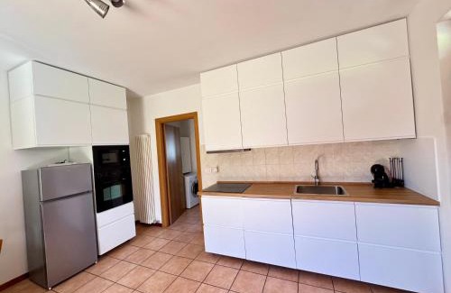 Colico Piano House | Pet-Friendly Strawberry House with Top Guest Ratings