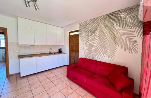Colico Piano House | Pet-Friendly Strawberry House with Top Guest Ratings