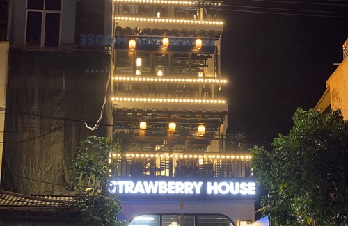 Ha Giang House | Discover Strawberry House: Family-Friendly Stay with Pool