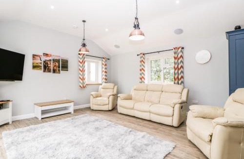 Congresbury House | Inviting Strawberry Stables: Rated 9.4/10 by Guests