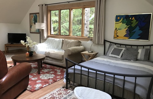 Rawley Springs House | Tranquil Stream-Side Guesthouse in Rawley Springs