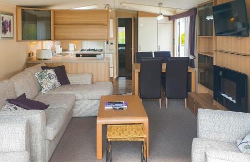 Lamplugh House | Scenic Stream Side View - Family & Pet-Friendly Retreat