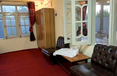 Skardu House | Cozy Stream View Guest House with Eco-Friendly Amenities