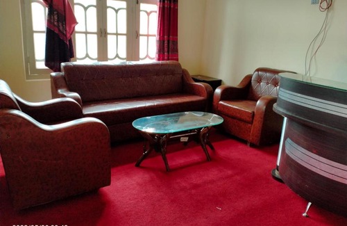 Skardu House | Cozy Stream View Guest House with Eco-Friendly Amenities