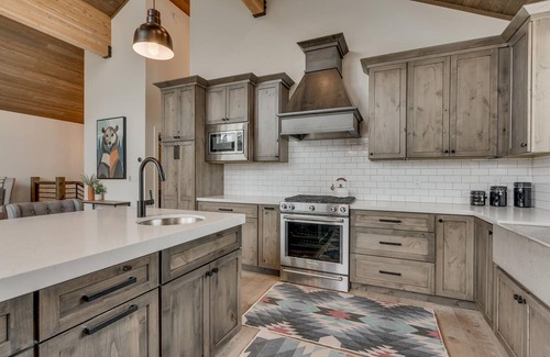 Truckee House | Unforgettable Retreat at Streams and Dreams, Rated 10/10