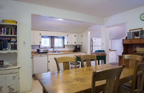 Sierra City House | Cozy Sierra Retreat with Streamside Deck and Pet-Friendly Amenities