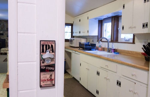 Sierra City House | Cozy Sierra Retreat with Streamside Deck and Pet-Friendly Amenities