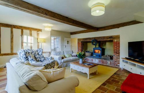 Metfield House | Pet-Friendly Street Farm-Metfield: Ideal for Family Stays